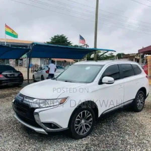 Mitsubishi Outlander 2018 White