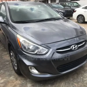 Hyundai Accent 2017 Silver